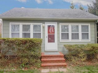 5 Sylvan Ln, Miller Place, NY 11764