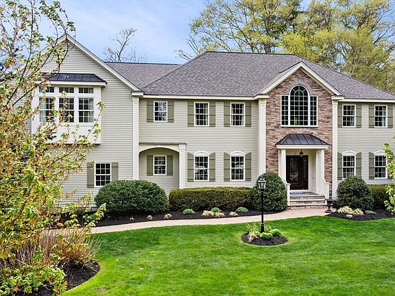 3rd image of 2 Barron Ct