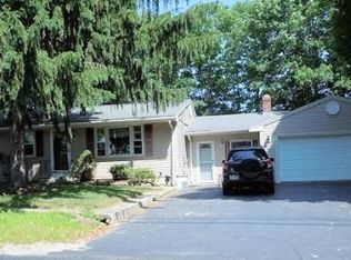 34 Summer St, Blackstone, MA 01504