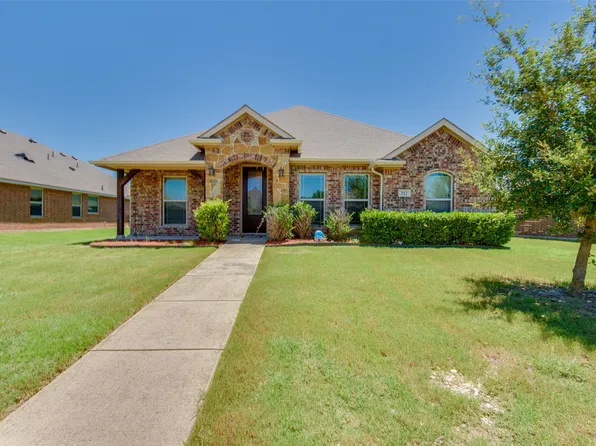 112 Cambridge St, Waxahachie, TX 75165