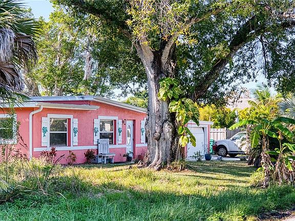 3rd image of 1027 Coral Ridge Dr