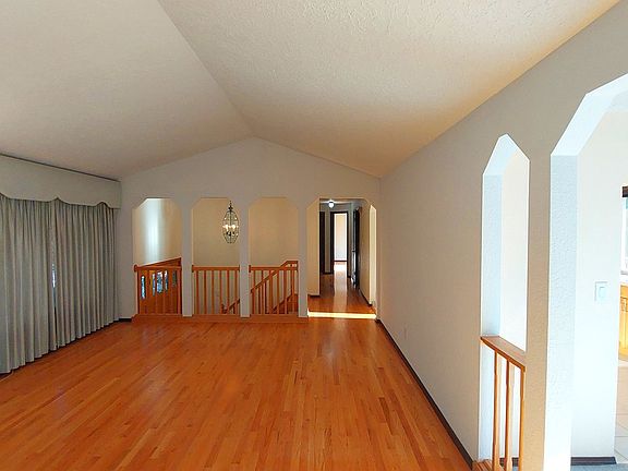 5th image of 10787 SE 96th Ct