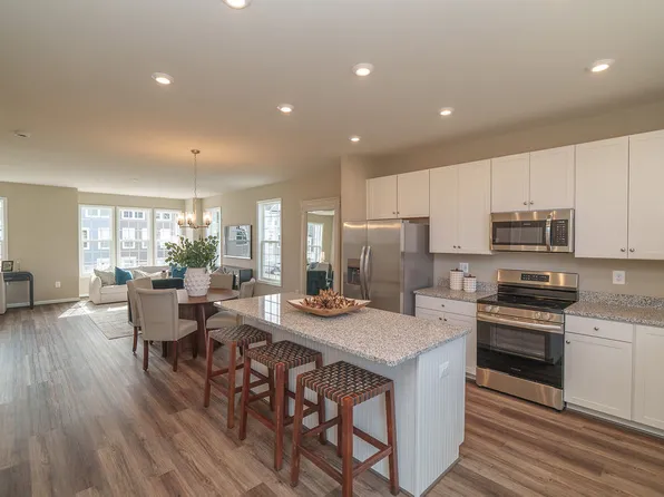 305 Cheshire Ln, Waynesboro, VA 22980