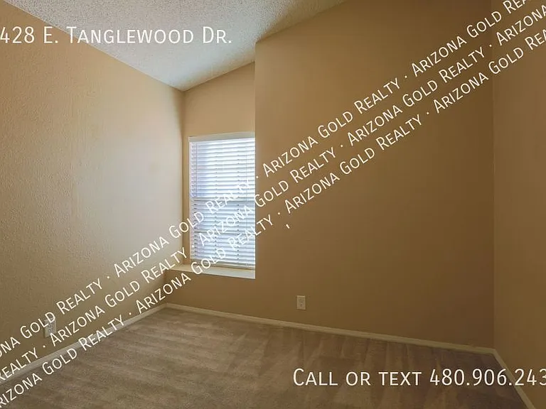 4428 E Tanglewood Dr — Photo 18
