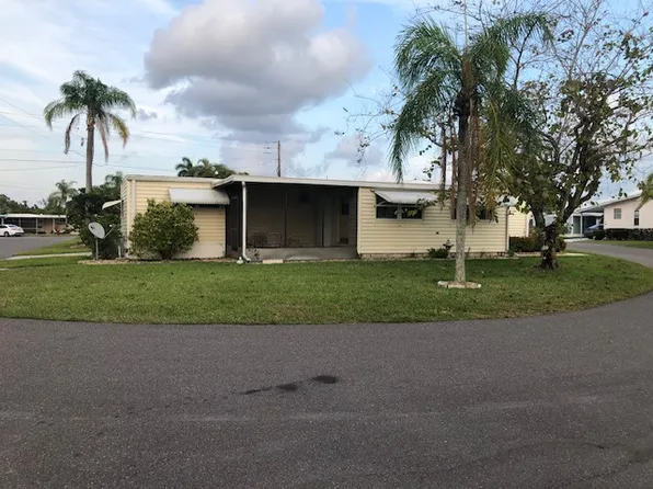 60 Channel Ln, Fort Myers, FL 33905