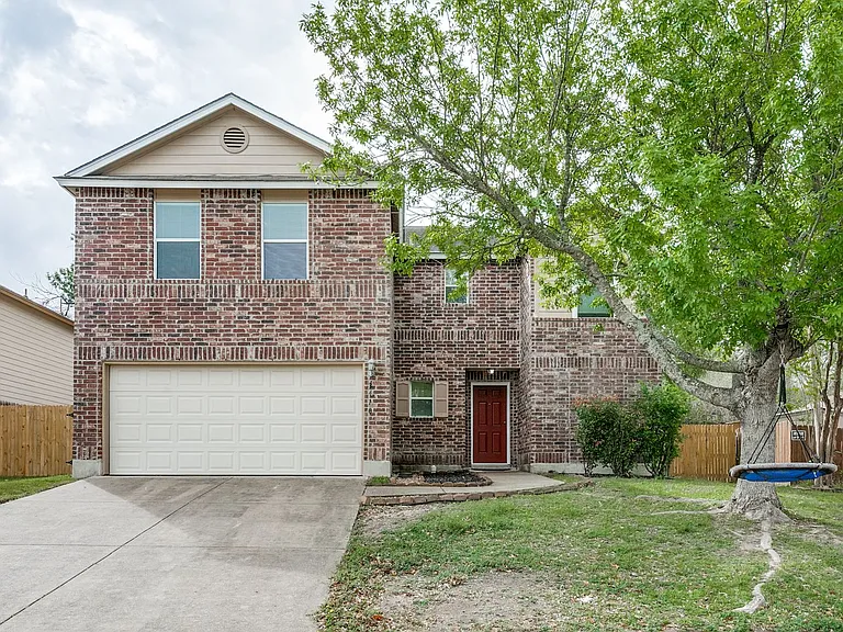 3410 Sherwin Dr — Photo 3