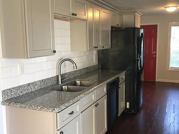 3rd image of 6331 Siers St
