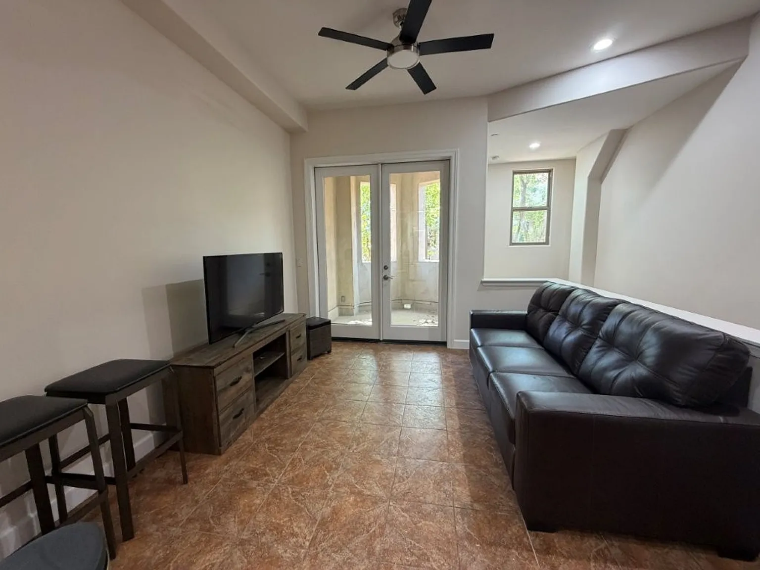 555 W 6th St - near ASU - partially furnished — Photo 2