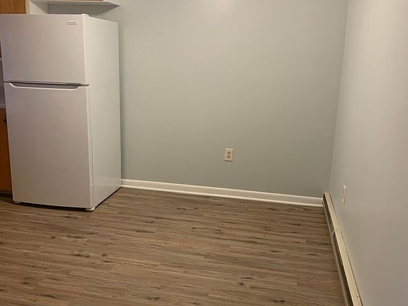 2nd image of 9 Tamara Ln APT 1