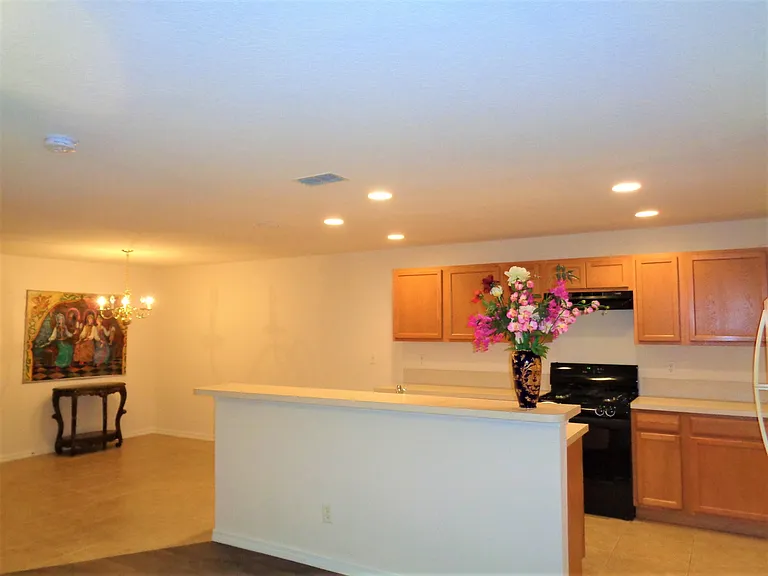 1636 Pointe West Way — Photo 9