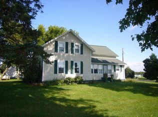 7890 County Road D, Omro, WI 54963