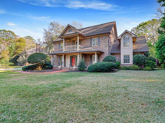 3rd image of 113 Spanish Point Drive