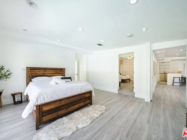 11331 Isleta St — Photo 10