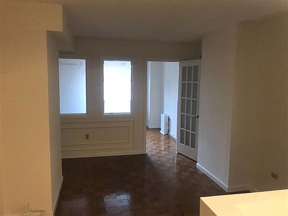 4th image of 222 W 14th St APT 6J