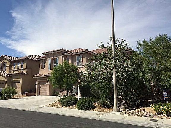 3rd image of 7104 Mountain Den Ave
