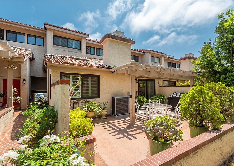 1st image of 22 Santa Cruz Ct