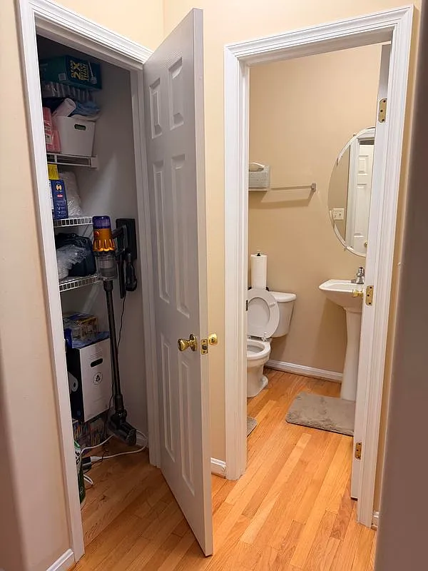 3 bed, 3.5 bath, 2389 sqft, $3,000 — Photo 3