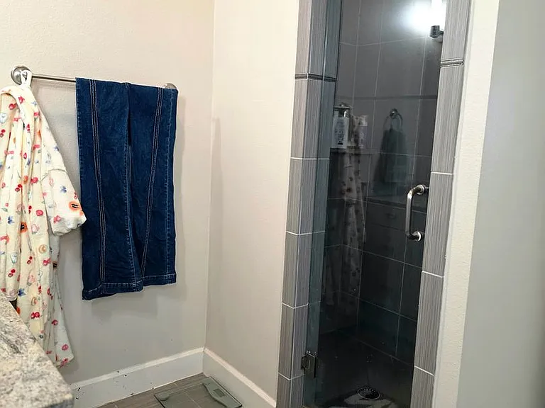 2800 Sandage Ave #206 — Photo 29