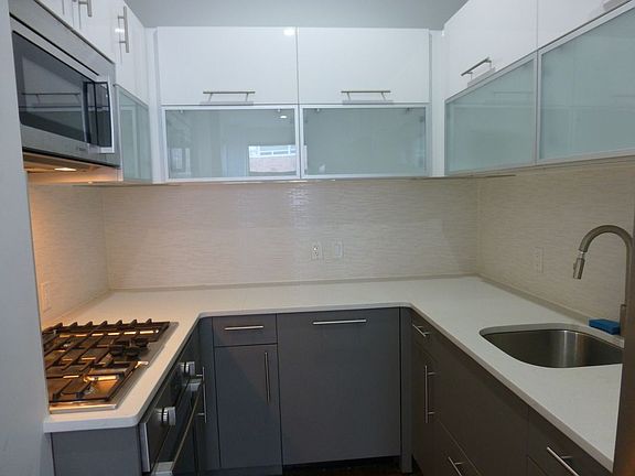 3rd image of 230 E 124th St APT 3A