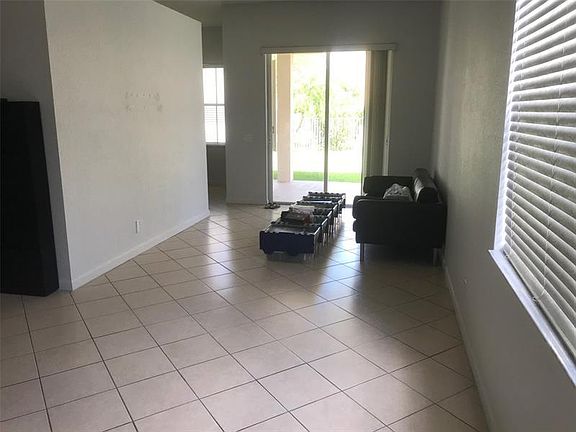5th image of 1804 Aspen Ln