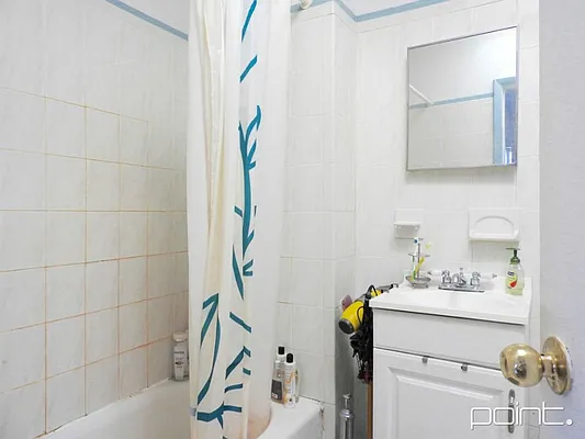 Rented by MOTION New York | media 17