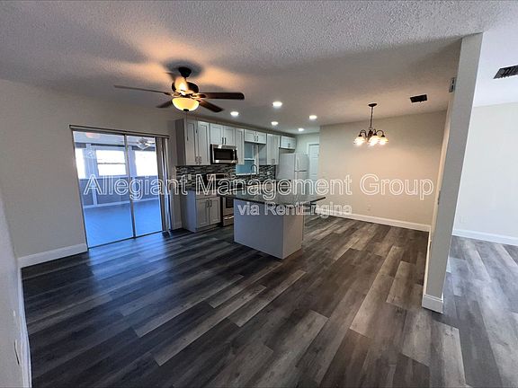4th image of 1501 Brookside Ave