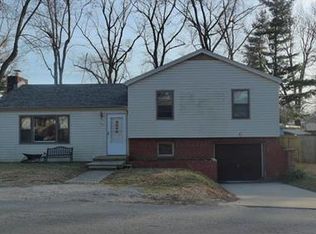 117 James St, Buckner, MO 64016