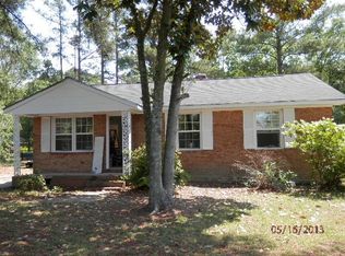 107 California Dr, Lumberton, NC 28358