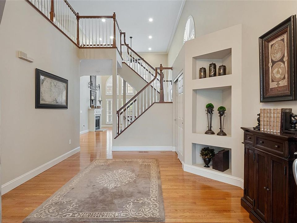 395 Shetland Valley Ct, Chesterfield, MO 63005 Zillow