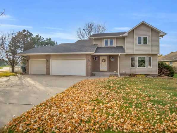 5104 H Avenue Pl, Kearney, NE 68847