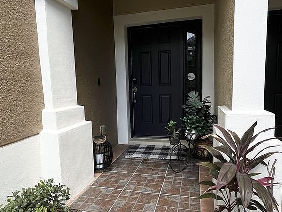 3rd image of 4971 Pond Ridge Dr