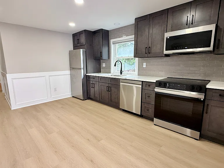 231 Church St #1 — Photo 12