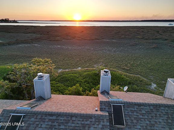 2nd image of 31 Anchorage Point #31