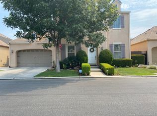 1749 N Osmun Ave, Clovis, CA 93619