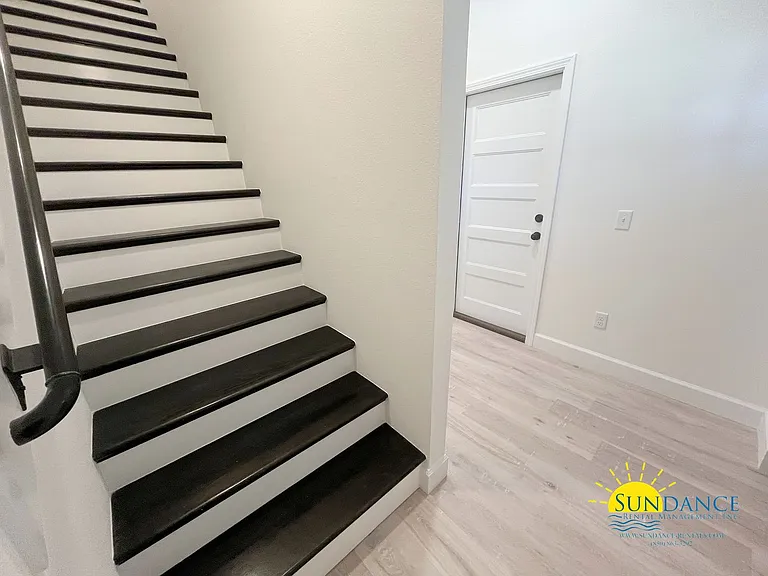 1747 Hopper St — Photo 12