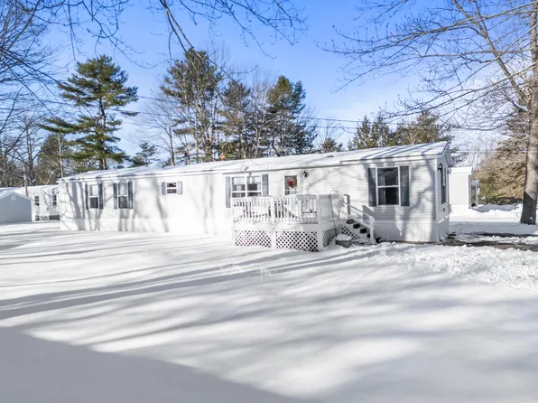54 Marc Avenue, Topsham, ME 04086
