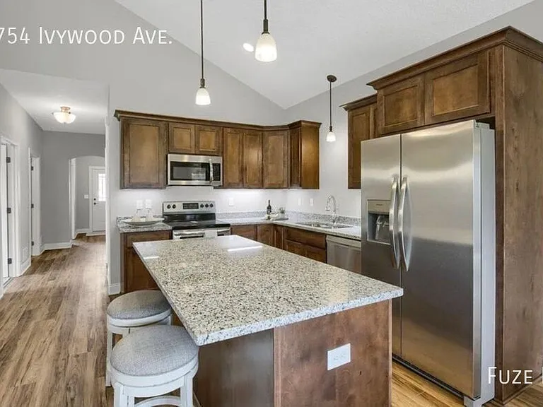 6754 Ivy Wood Ave — Photo 8