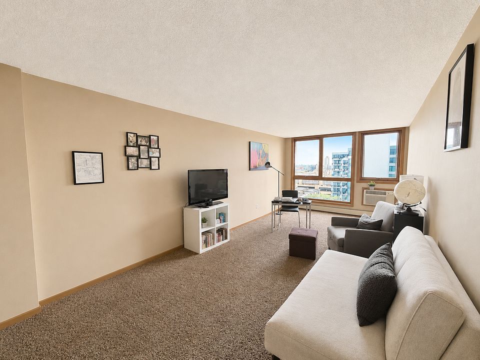 1st image of 433 S 7th St APT 1626
