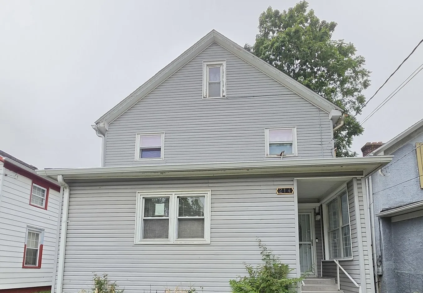 3 bed, 891 sqft, $1,800 — Photo 1