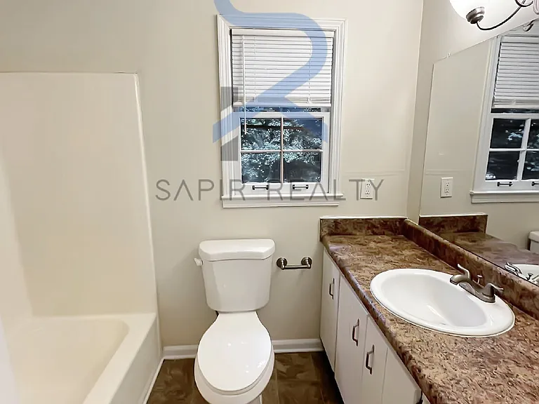 4125 Maple Ferry Dr NE — Photo 11