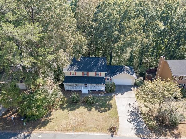 4092 Deerbrook Way SW, Lilburn, GA 30047