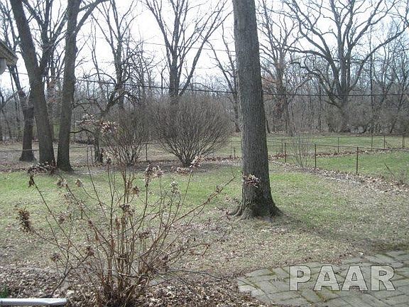 4th image of 2902 W Brookside Dr