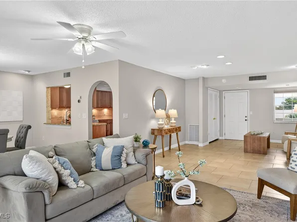 13511 Stratford Place Cir APT 305, Fort Myers, FL 33919