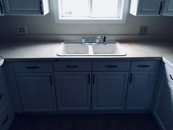 5th image of 619 Cayuga St