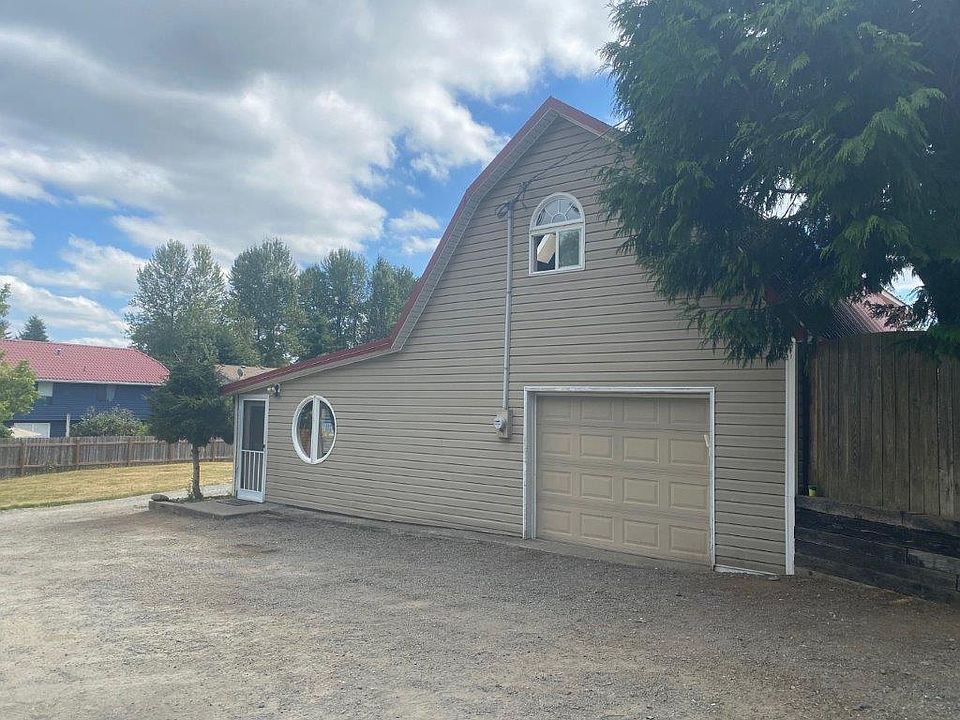 1st image of 11651 SE 212th Pl #B