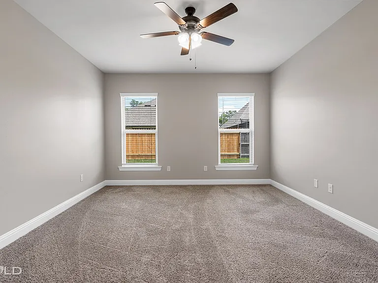 211 Hyperion St — Photo 13