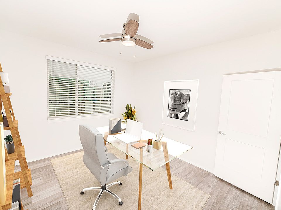 2x2 Bedroom Office