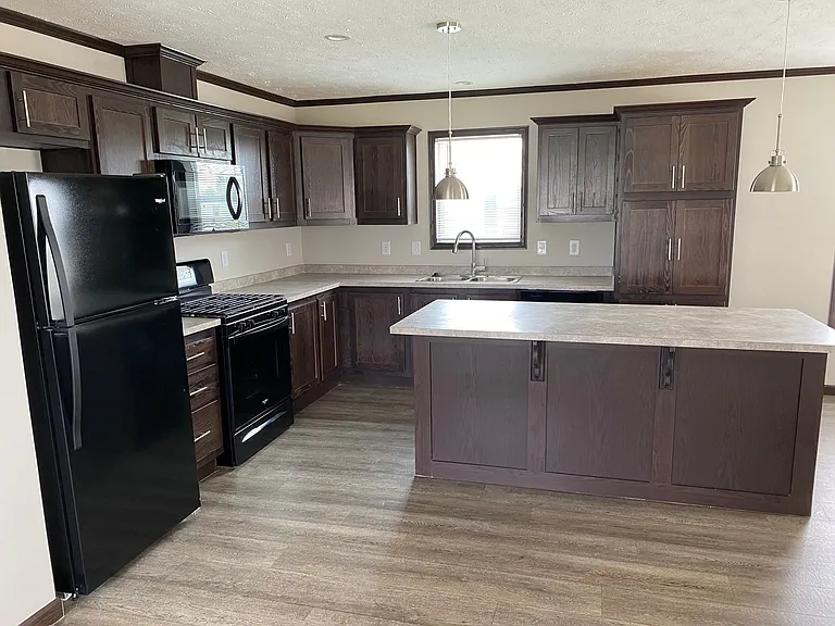 Lakeview Estates on Lawndale — Photo 15