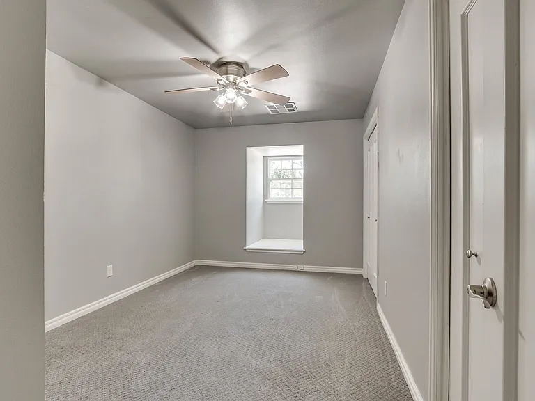 1442 Duffner Dr — Photo 37