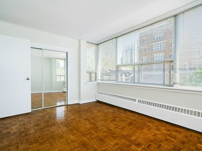 160 Balmoral Ave #1 — Photo 5
